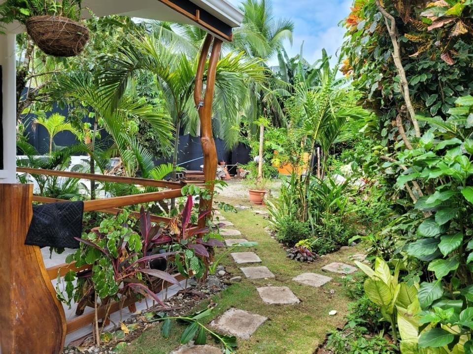Puerto Viejo de Talamanca Mecca酒店 外观 照片