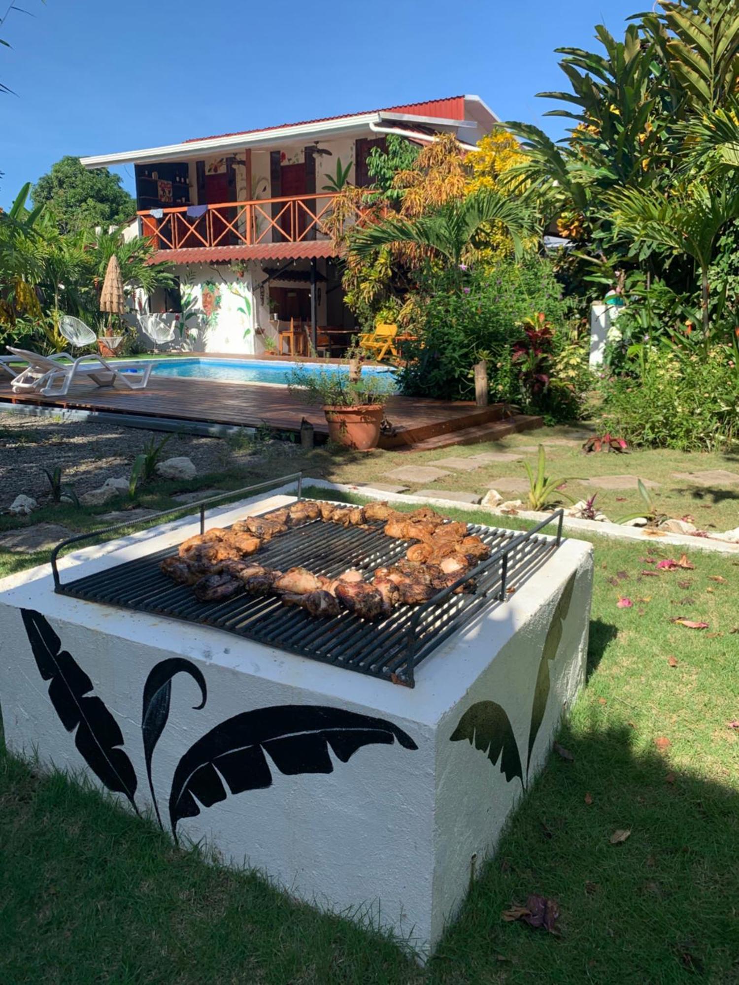 Puerto Viejo de Talamanca Mecca酒店 外观 照片